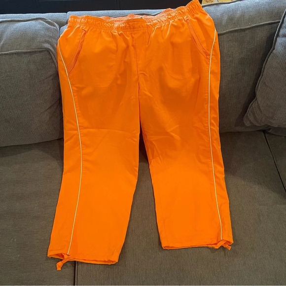 Nike Pants - Nike Active Orange Cargo Pants Medium